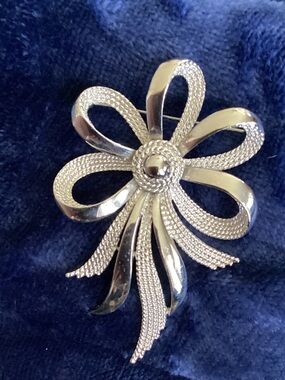 Monet Silver-Tone Bow Floral Brooch